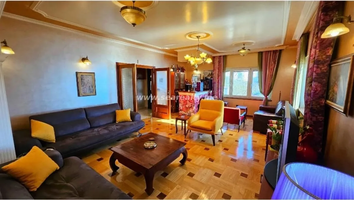 Sale, house, 296m², Kotor, Crna Gora