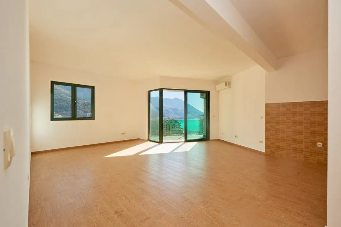 Sale, two bedroom apartment, 85m², Bečići, Budva