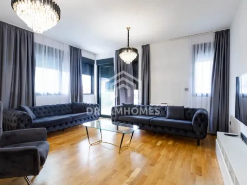 Izdavanje, trosoban stan, 130m², Nova Dalmatinska, Podgorica