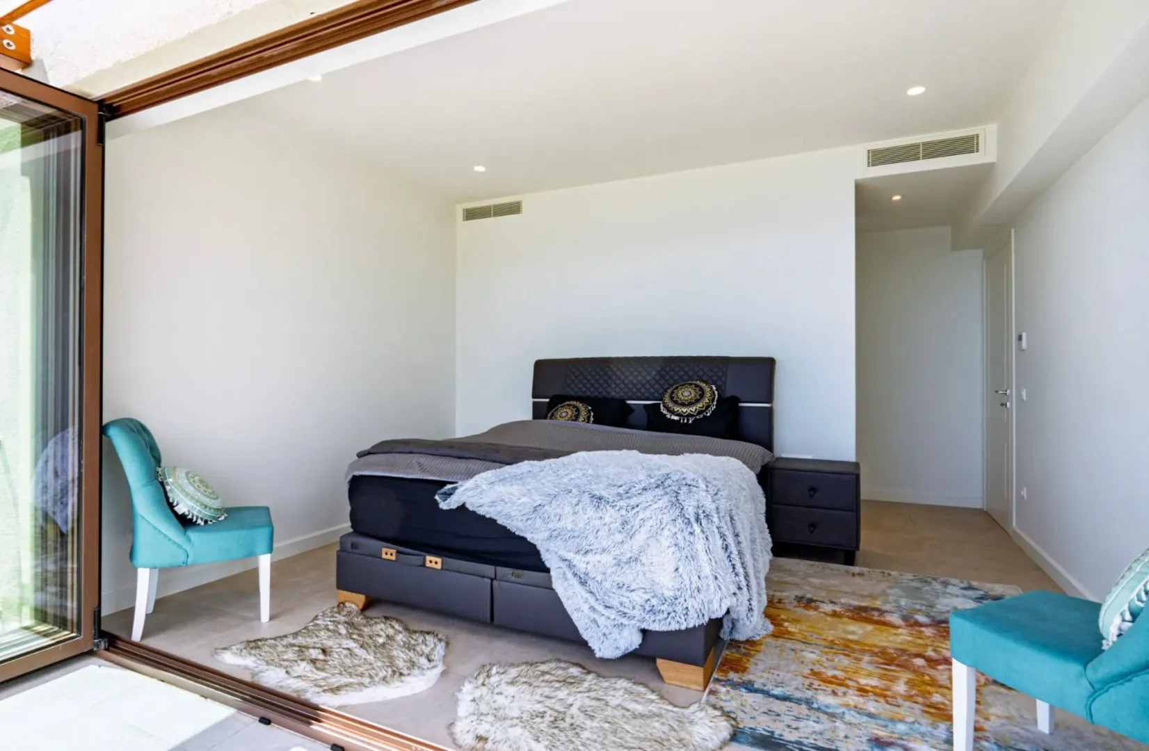 Rent, three bedroom apartment, 155m², Luštica Bay, Tivat
