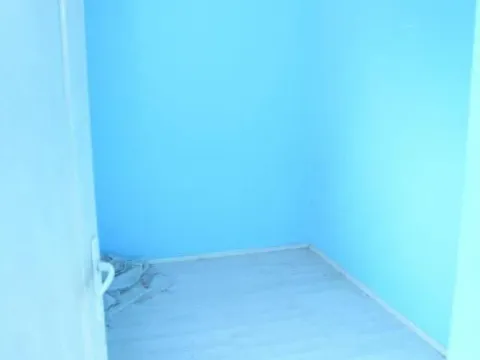 Prodaja, kuća, 210m², Padinska Skela, Palilula Sve Podlokacije - image 4