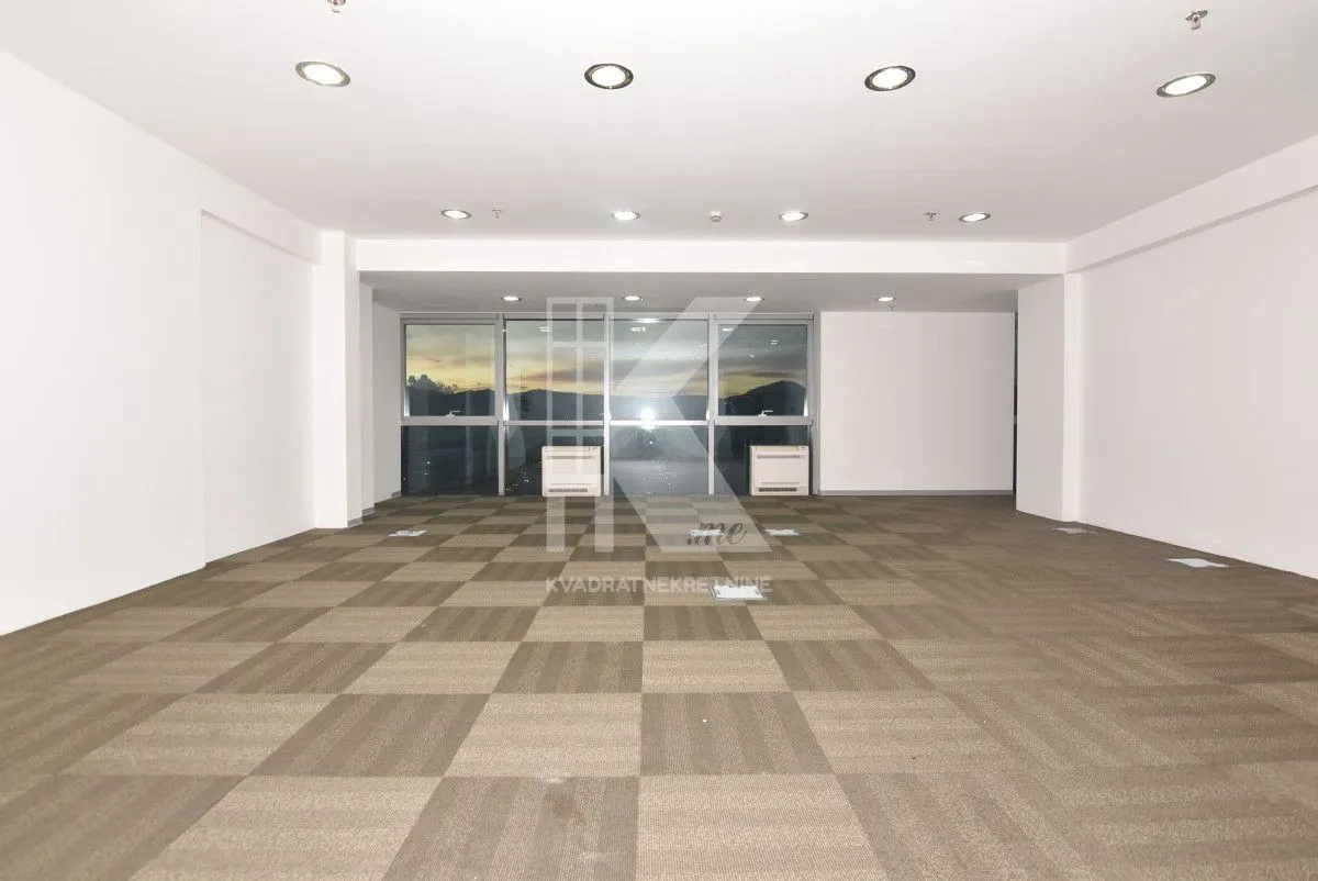 Rent, office space, 445m², Preko Morače, Podgorica