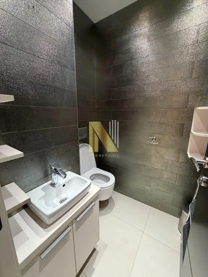 Rent, apartment, 174m², Grbavica, Novi Sad Sve Podlokacije