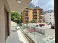 Sale, four bedroom apartment, 106m², Dobrota, Kotor - image 4