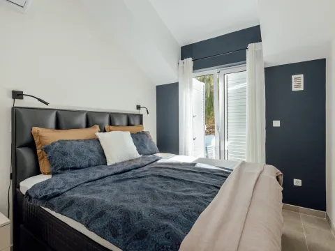 Sale, three bedroom apartment, 172m², Đenovići, Herceg Novi - image 10