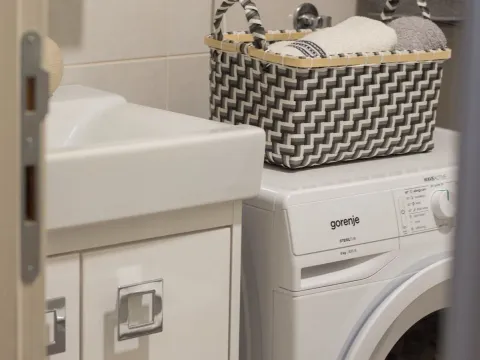 Izdavanje, jednosoban stan, 42m², Budva, Crna Gora - image 12