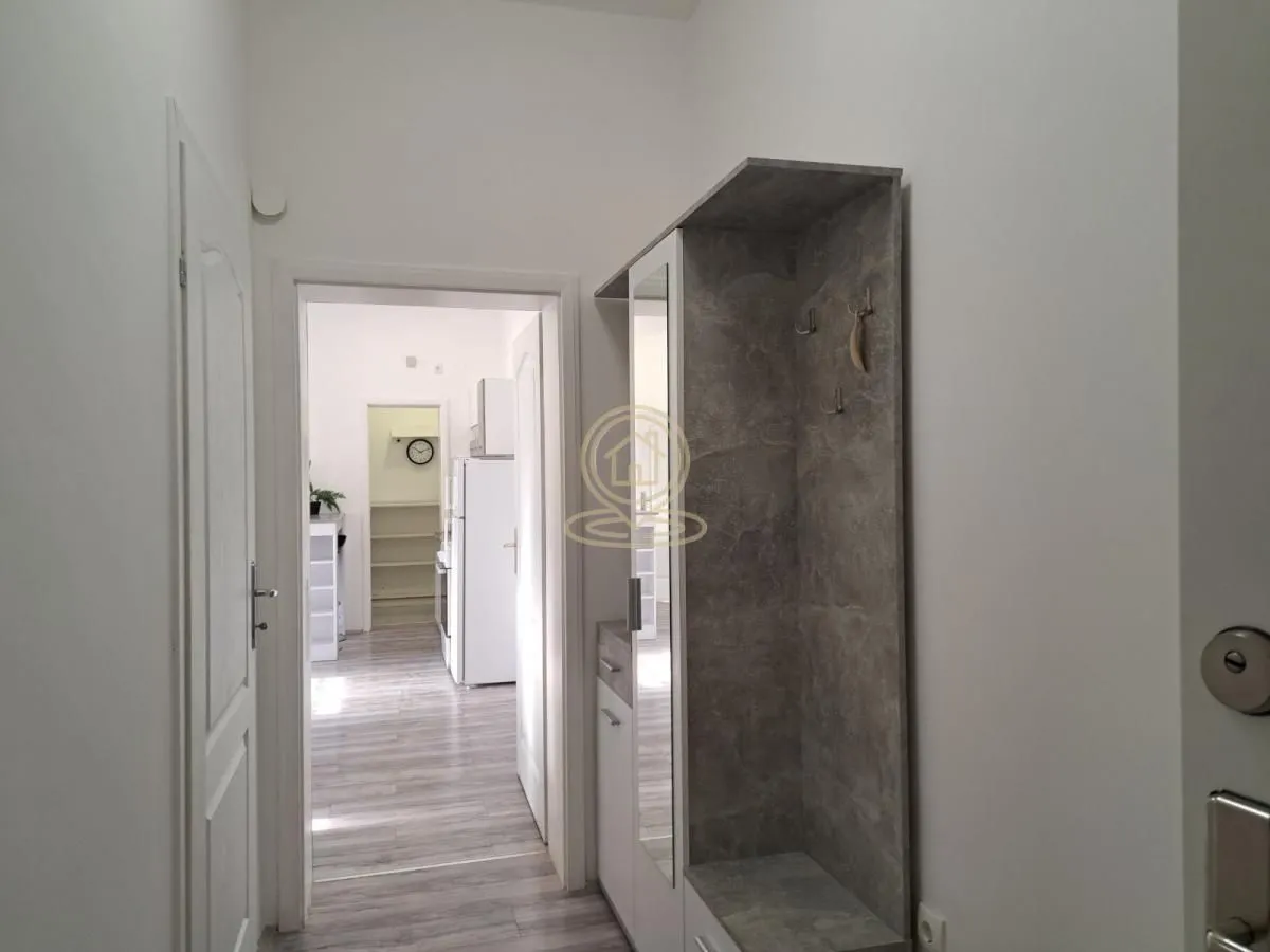 Prodaja, trosoban stan, 71m², Bulevar Oslobodjenja, Novi Sad Sve Podlokacije