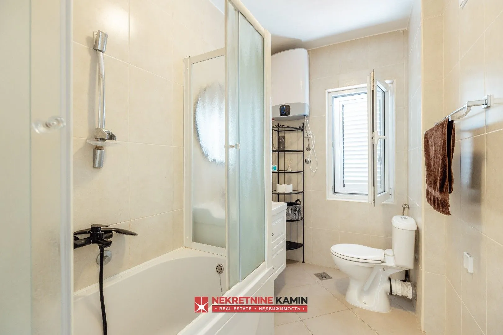 Prodaja, trosoban stan, 103m², Muo, Kotor