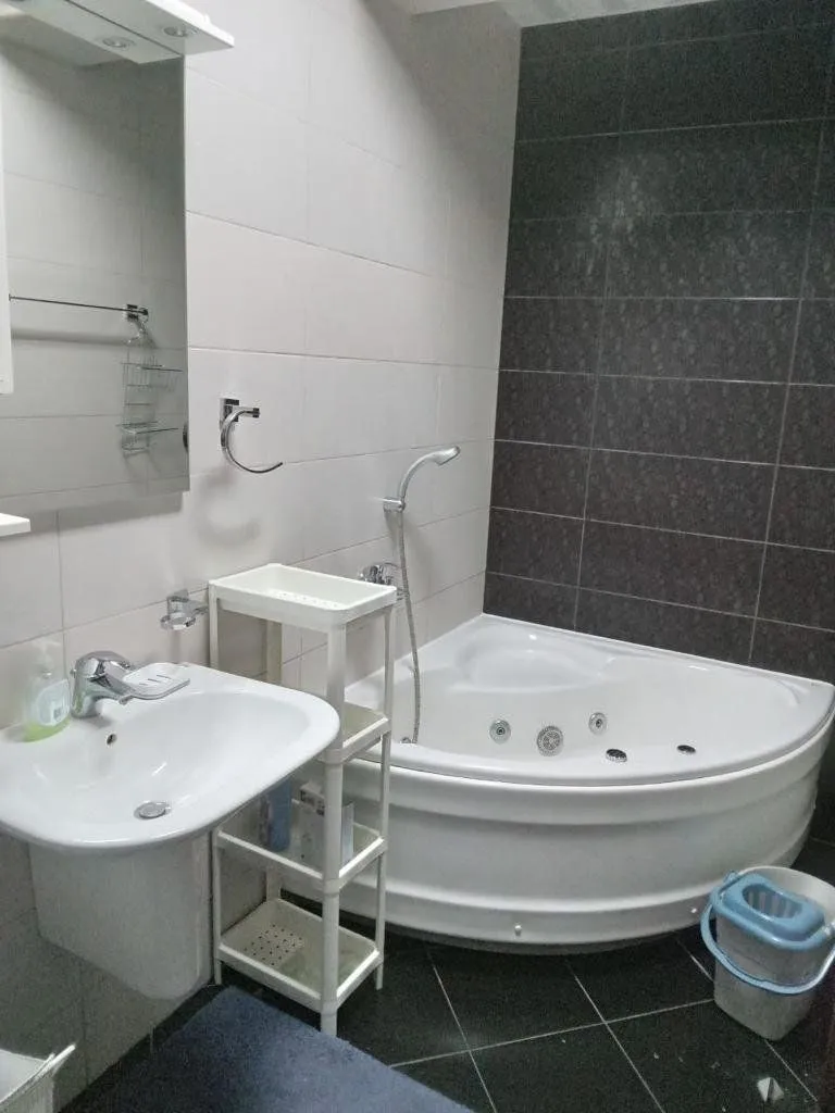 Rent, two bedroom apartment, 75m², City Kvart, Podgorica