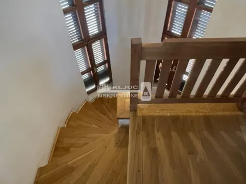 Sale, house, 388m², Voždovačka Crkva, Voždovac Sve Podlokacije - image 7