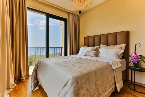 Stan-na-dan, kuća, 223m², Reževići, Budva - image 16