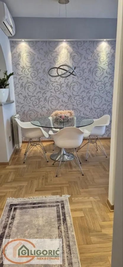 Izdavanje, dvosoban stan, 55m², Crveni Krst, Beograd