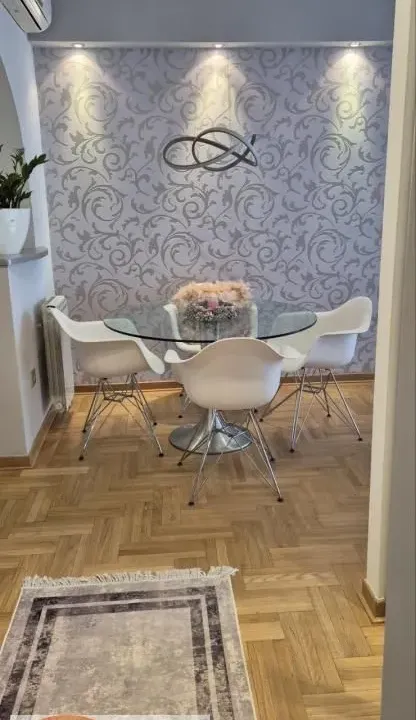 Izdavanje, dvosoban stan, 55m², Crveni Krst, Beograd