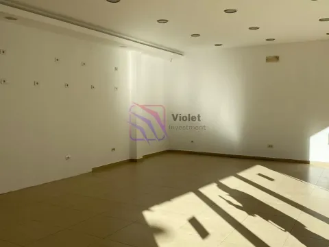 Izdavanje, poslovni prostor, 145m², City Kvart, Podgorica - image 13