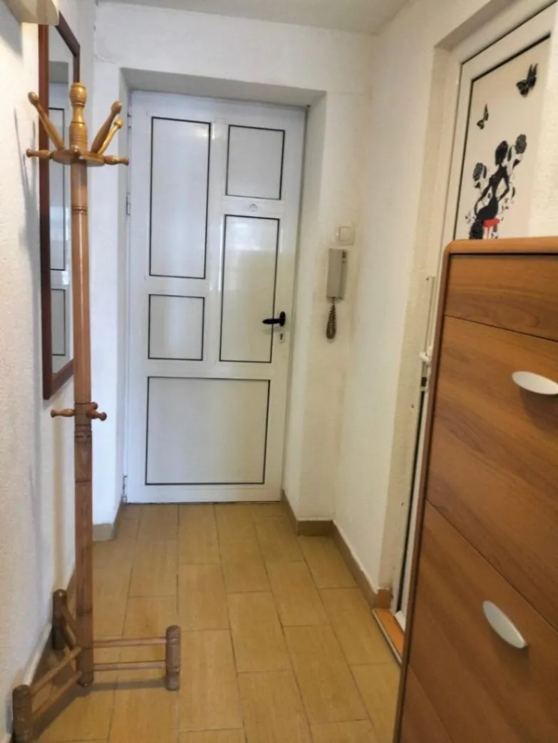 Rent, one bedroom apartment, 55m², Centar, Bar