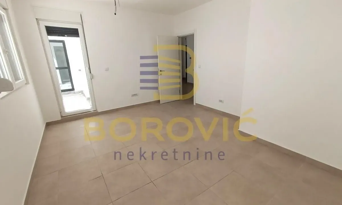 Prodaja, dvosoban stan, 104m², Dušanovac, Voždovac Sve Podlokacije