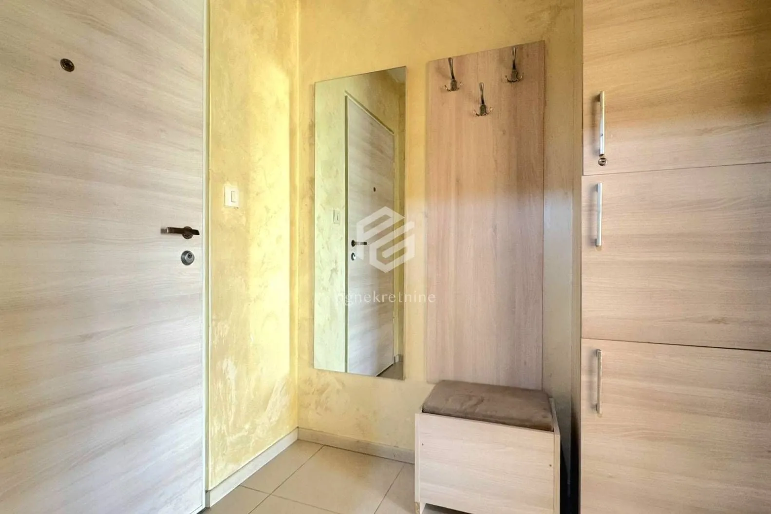 Sale, apartment, 29m², Stari Aerodrom, Podgorica