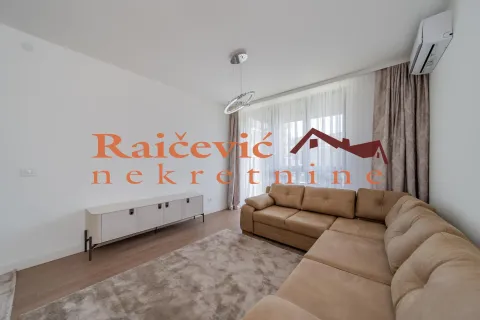 Izdavanje, trosoban stan, 76m², Savski Venac, Beograd - image 2