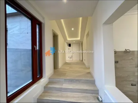 Izdavanje, četvorosoban stan, 174m², Savski Venac, Beograd - image 15