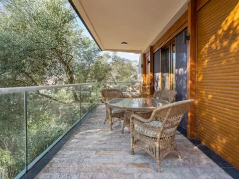 Sale, house, 355m², Budva, Crna Gora - image 13