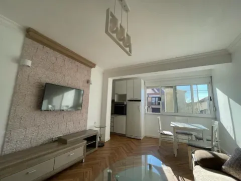 Izdavanje, dvosoban stan, 65m², Konik, Podgorica - image 11