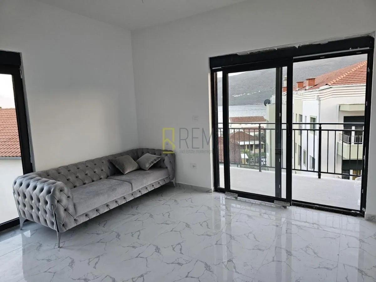 Prodaja, jednosoban stan, 49m², Đenovići, Herceg Novi