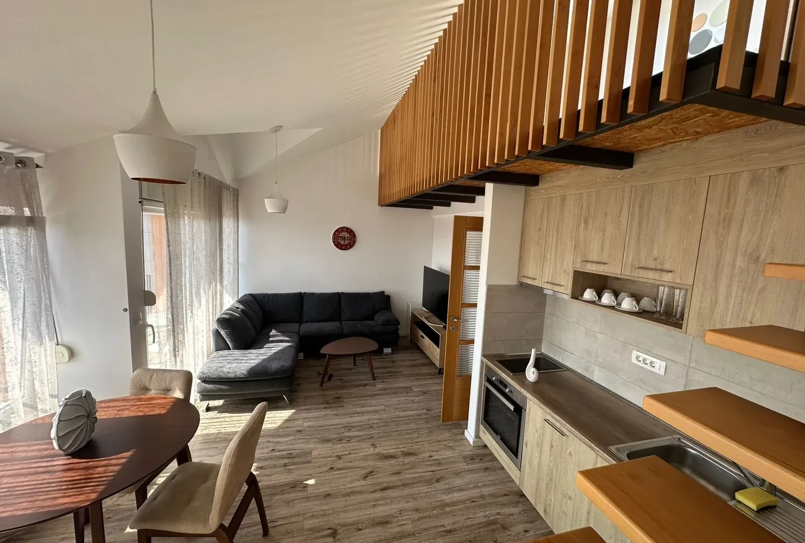 Izdavanje, jednosoban stan, 40m², Centar, Tivat