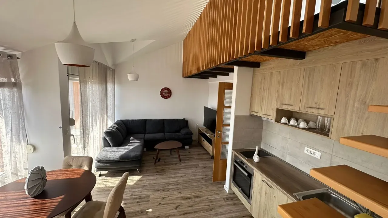 Rent, one bedroom apartment, 40m², Centar, Tivat