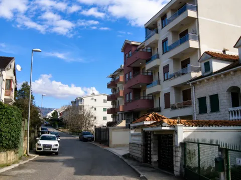 Rent, two bedroom apartment, 125m², Gorica C, Podgorica - image 15