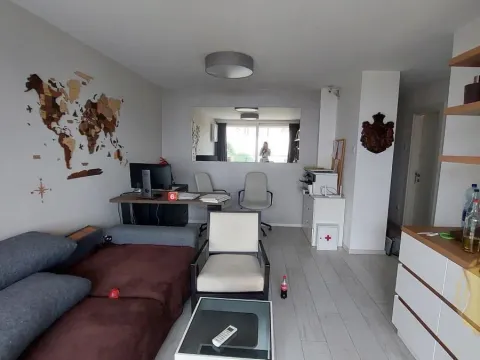 Izdavanje, trosoban stan, 70m², Vračar Hram, Vračar Sve Podlokacije - image 4