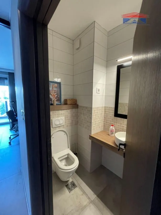 Rent, office space, 68m², Cara Dušana, Novi Sad Sve Podlokacije