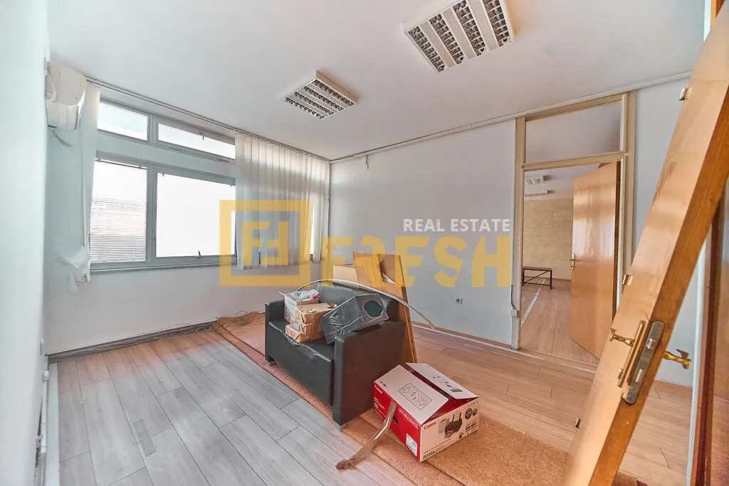 Rent, office space, 228m², Preko Morače, Podgorica