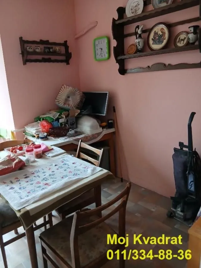 Sale, two bedroom apartment, 65m², Kalenić Pijaca, Vračar Sve Podlokacije