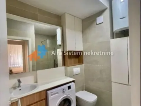Rent, two bedroom apartment, 60m², Vračar Sve Podlokacije, Beograd - image 14
