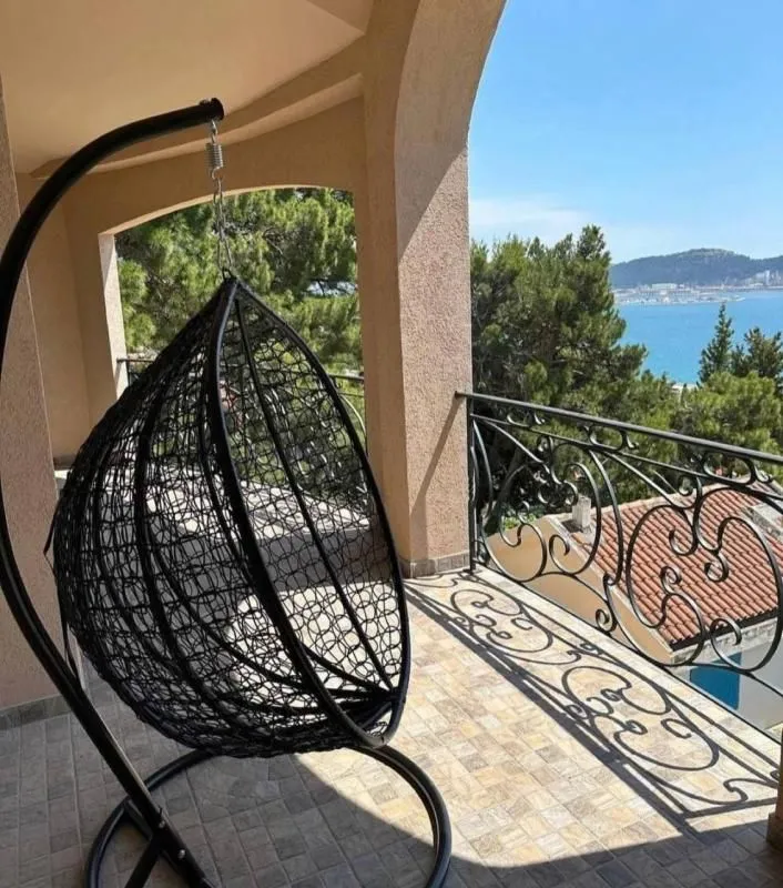 Sale, house, 241m², Šušanj, Bar