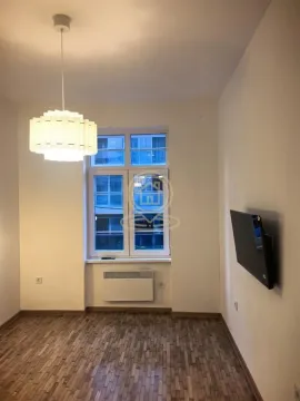 Rent, two bedroom apartment, 60m², Kalenić Pijaca, Vračar Sve Podlokacije - image 10