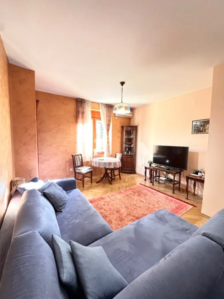 Prodaja, dvosoban stan, 95m², Centar, Podgorica