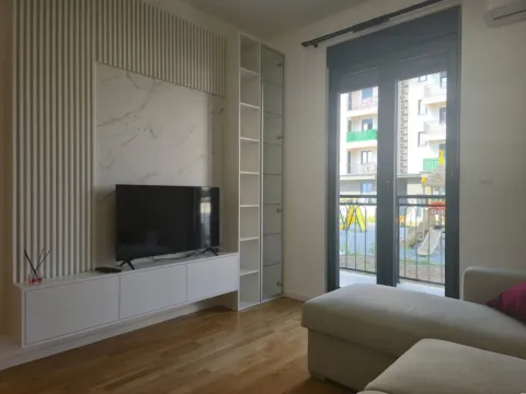 Izdavanje, jednosoban stan, 40m², Tološi, Podgorica - image 4