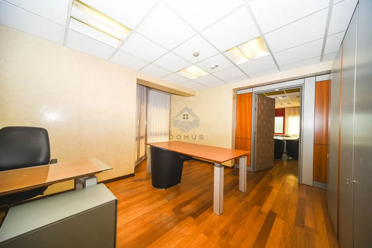 Rent, office space, 414m², Preko Morače, Podgorica