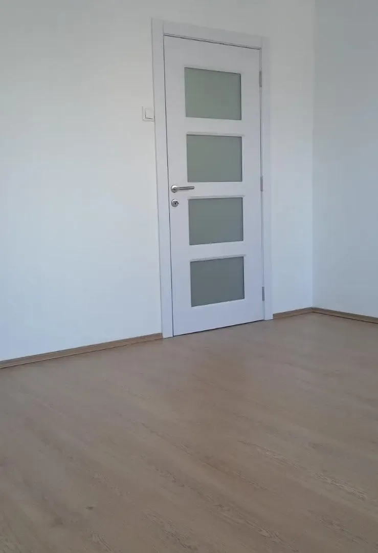 Prodaja, dvosoban stan, 61m², Kanarevo Brdo, Beograd