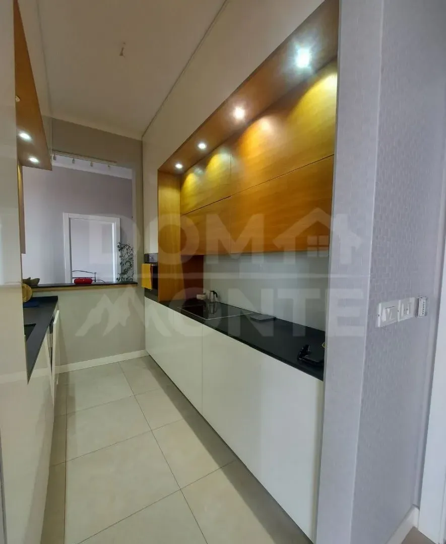 Rent, three bedroom apartment, 130m², Gornja Lastva, Tivat