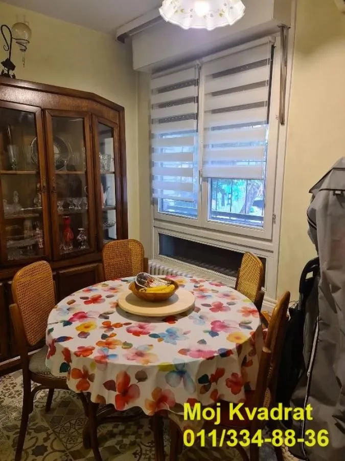 Sale, two bedroom apartment, 58m², Kalenić Pijaca, Vračar Sve Podlokacije
