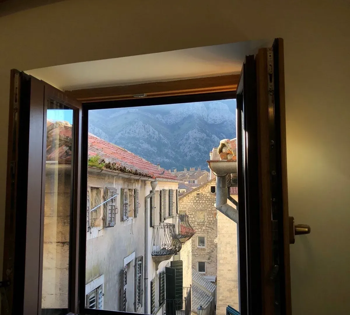 Prodaja, dvosoban stan, 50m², Kotor, Crna Gora