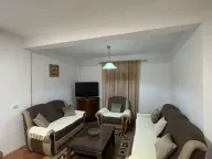 Izdavanje, dvosoban stan, 90m², Dalmatinska ulica, Podgorica - image 1