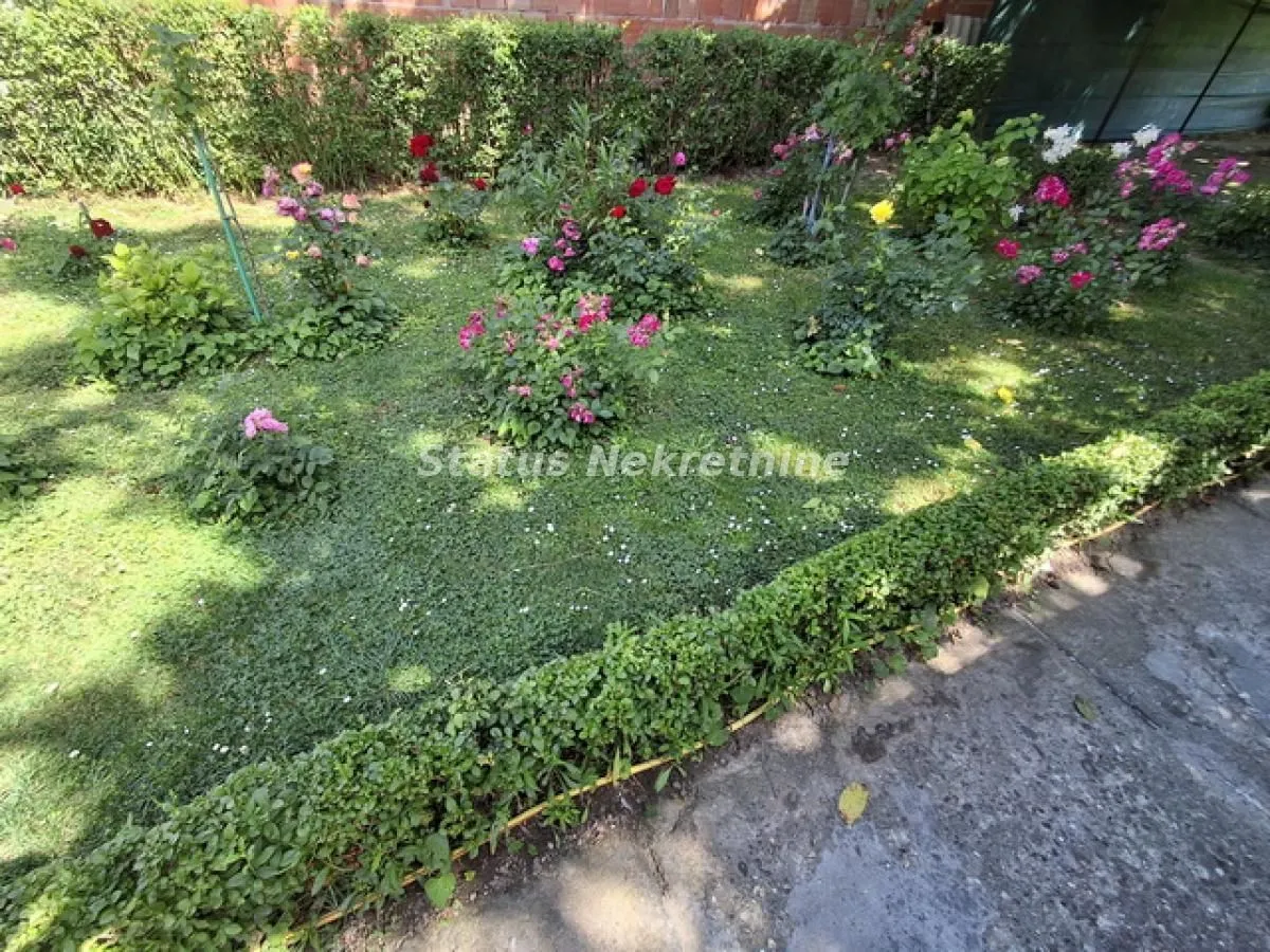 Prodaja, kuća, 93m², Futog, Novi Sad Sve Podlokacije