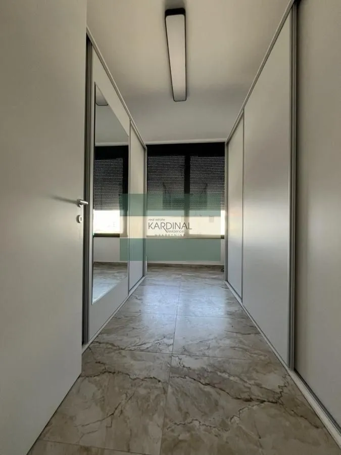 Prodaja, stan, 150m², Sremska Kamenica, Petrovaradin
