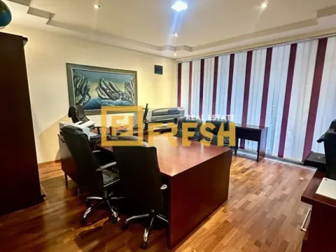 Rent, office space, 65m², Pobrežje, Podgorica - image 2
