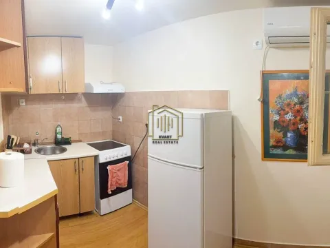 Rent, one bedroom apartment, 50m², Kotor, Crna Gora - image 5