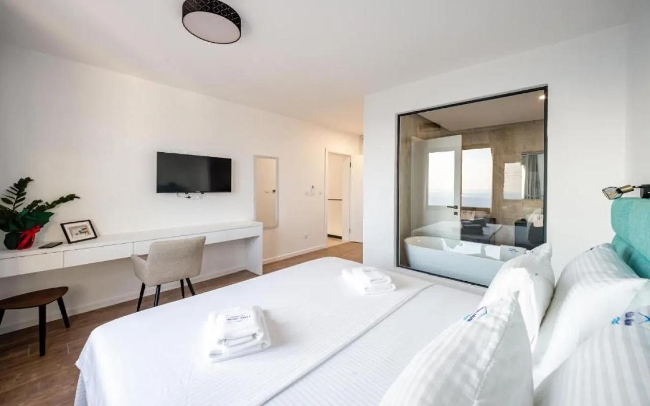 Sale, house, 350m², Reževići, Budva