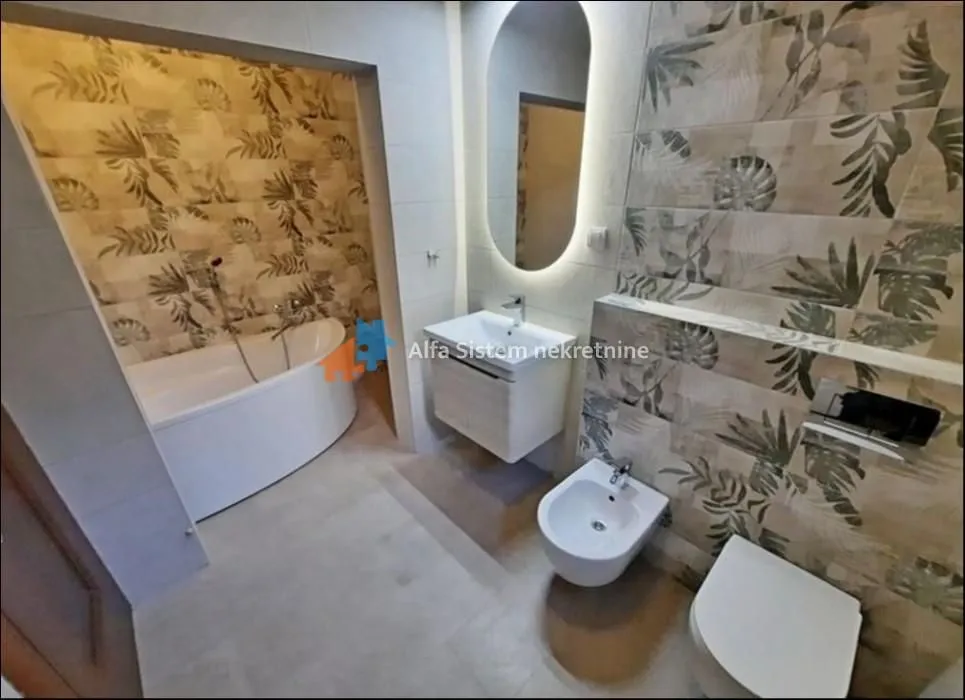 Izdavanje, stan, 172m², Vračar Sve Podlokacije, Beograd